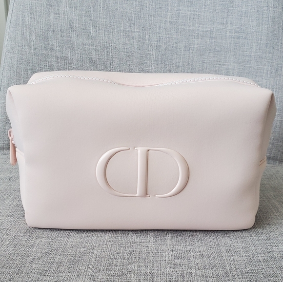 Dior Handbags - Dior Beauty Pouch